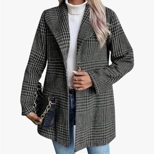 Women's Grey Plaid Single-Button Coat.